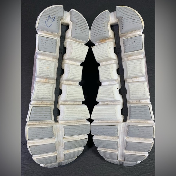 On Cloud 5 Women’s Running Walking Sneakers Pink & Grey Shoe Size- 9 - Picture 10 of 11